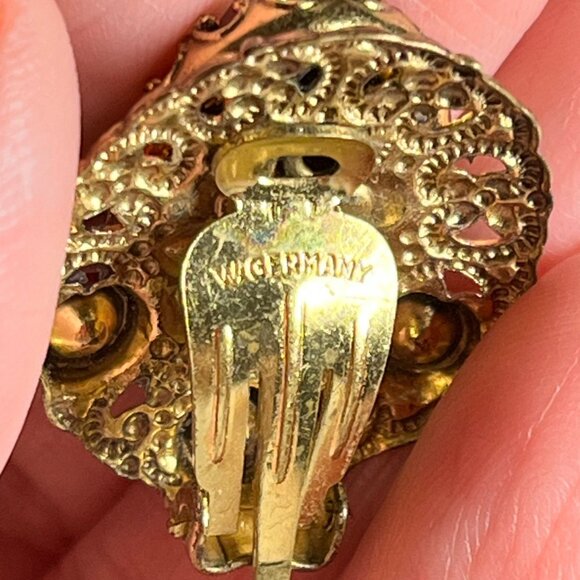 Vintage  WGermany Clip-On Cameo Gold Filigree Faux Pearls Amber earrings - Picture 6 of 6